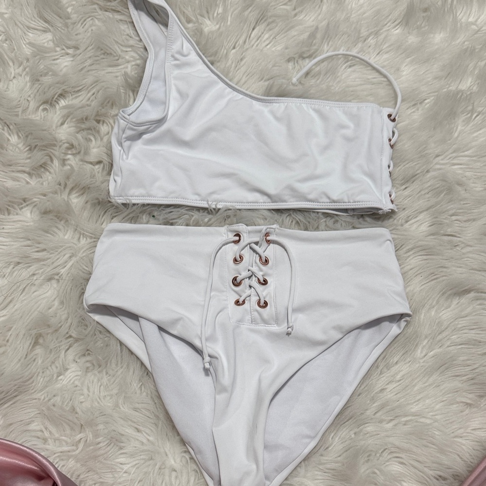 White One-Shoulder Bikini Set